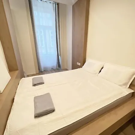 Downtown Deak-2bedrooms Big Cozy Budapesta